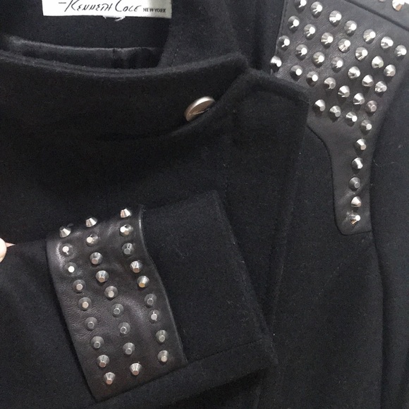 Coat - Picture 3 of 5